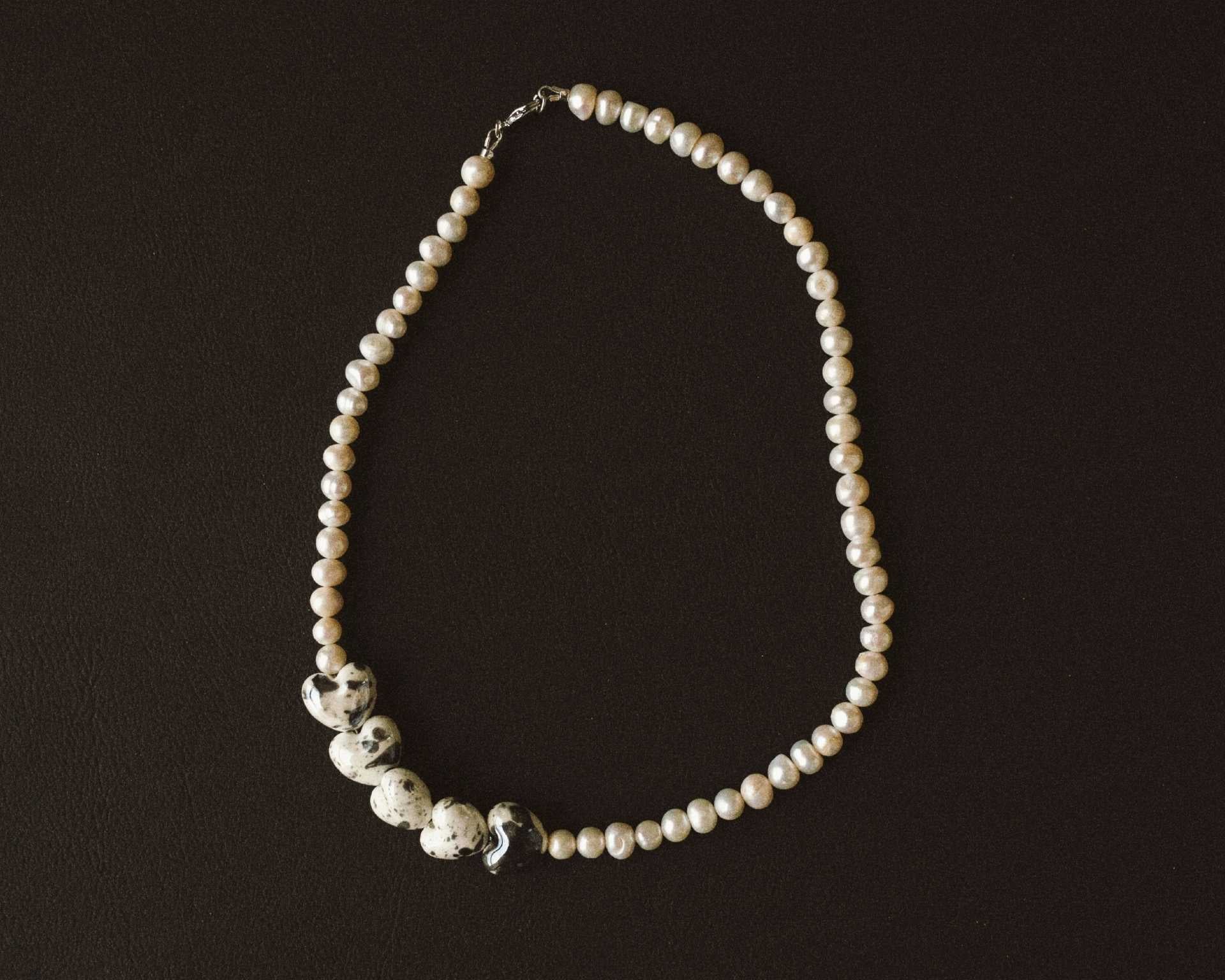 Necklace “Monochrome Flow”