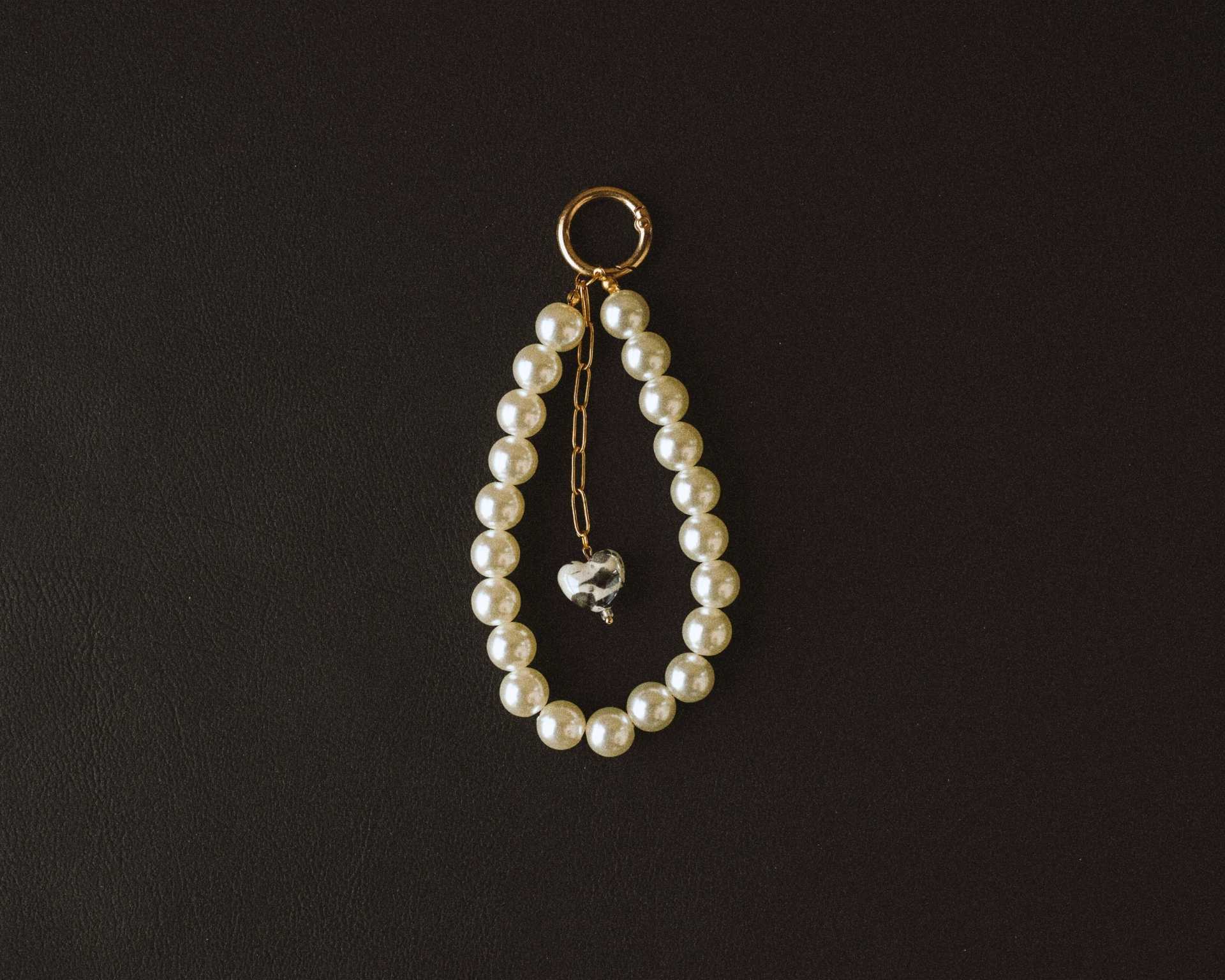 Keychain “Heart & Pearl”